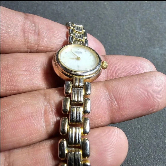 Citizen Ladies Quartz Watch Gold Tone Working 3220-S24451 Working Flawed - Picture 2 of 10